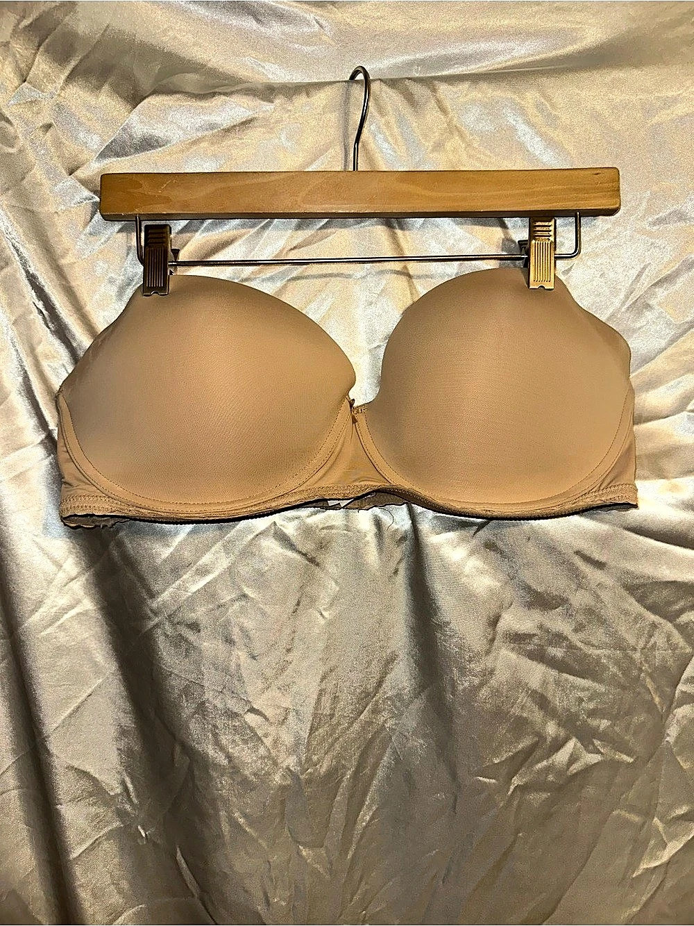 Victoria's Secret Body by Victoria Full Coverage Strapless Bra Beige 38DD